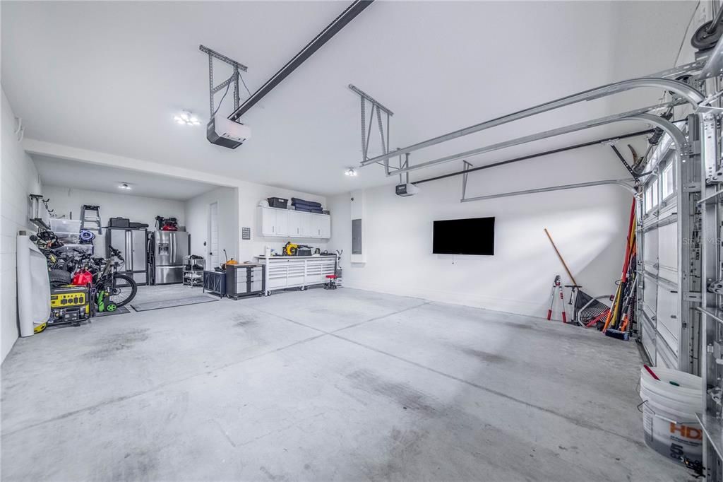 For Sale: $1,199,000 (5 beds, 5 baths, 3416 Square Feet)