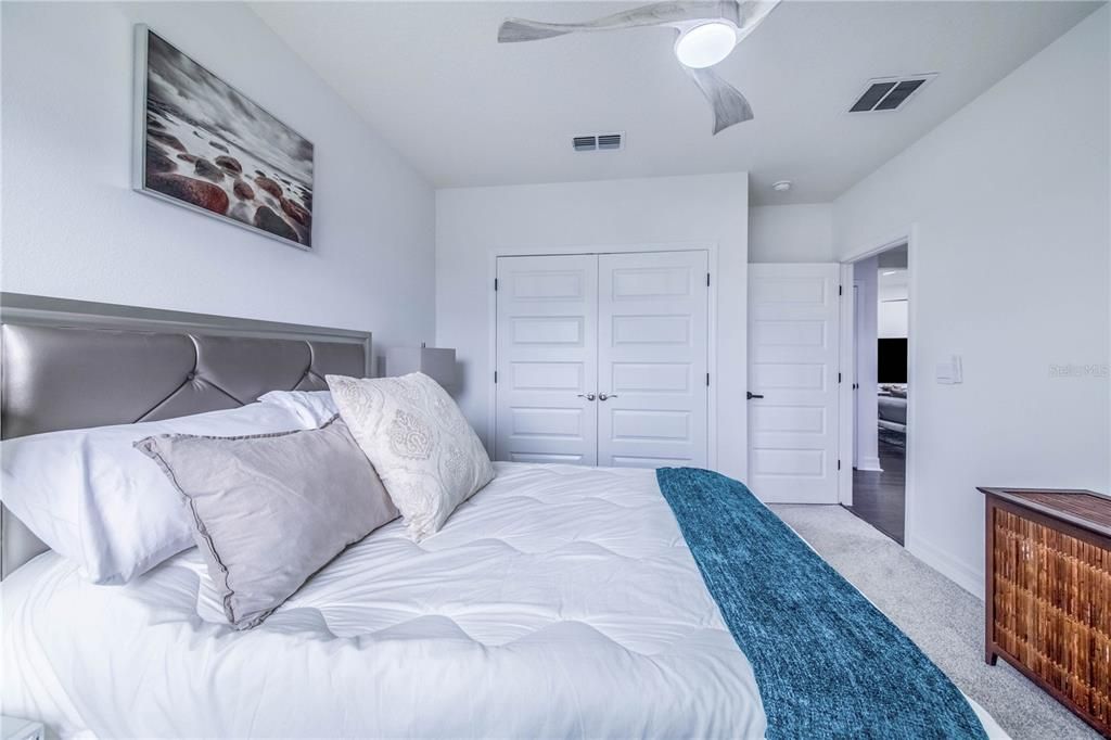 For Sale: $1,199,000 (5 beds, 5 baths, 3416 Square Feet)