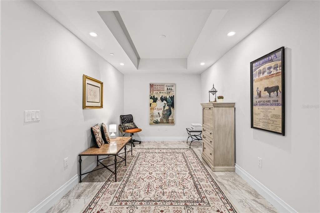 出租: $9,000 (3 贝兹, 3 浴室, 2850 平方英尺)