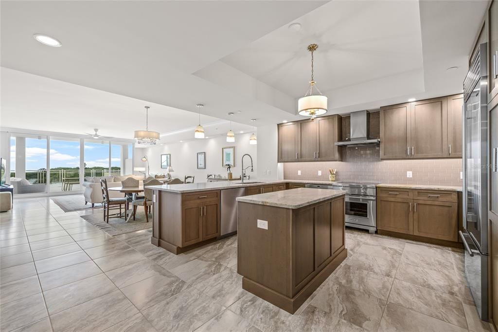 出租: $9,000 (3 贝兹, 3 浴室, 2850 平方英尺)