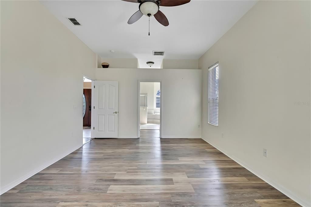 На продажу: $470,000 (4 спален, 3 ванн, 2473 Квадратных фут)