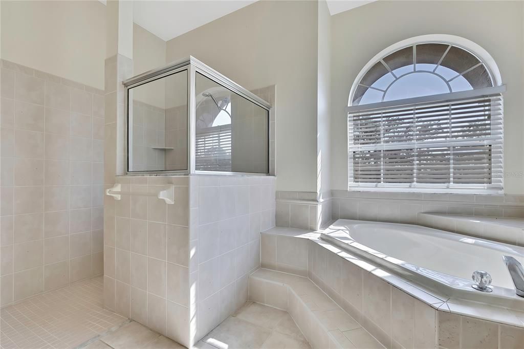 На продажу: $470,000 (4 спален, 3 ванн, 2473 Квадратных фут)