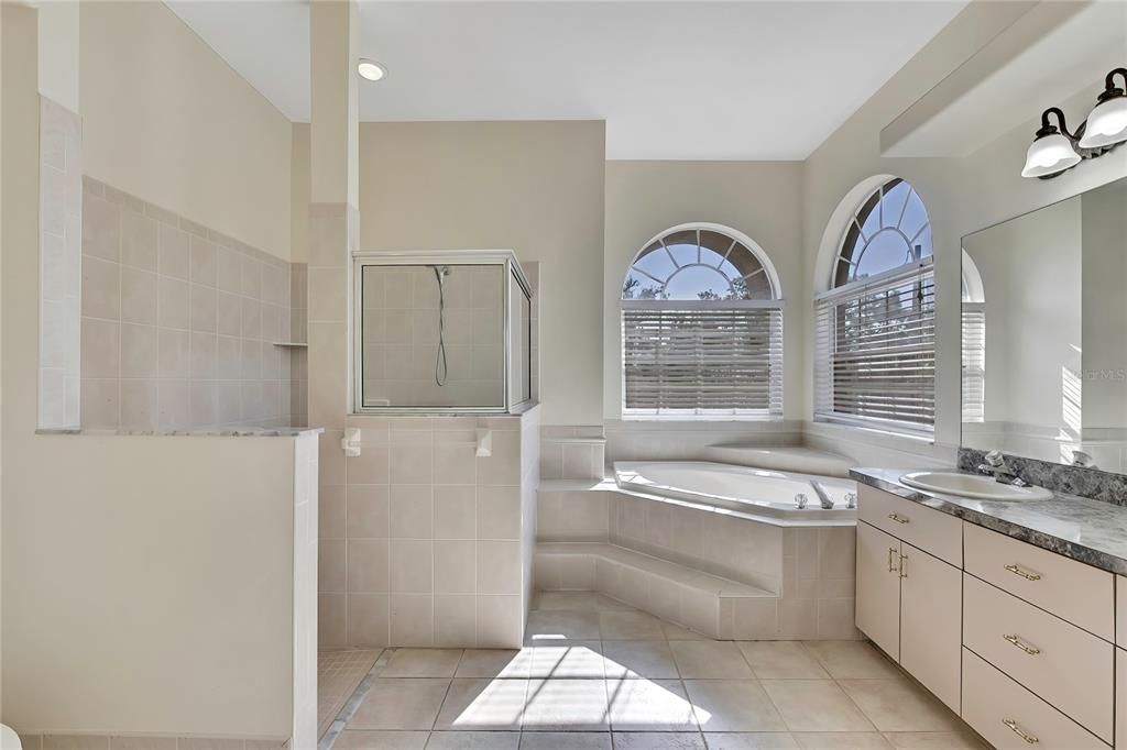 На продажу: $470,000 (4 спален, 3 ванн, 2473 Квадратных фут)