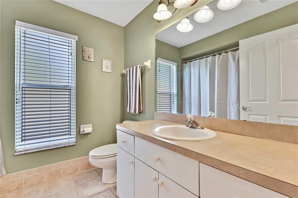 На продажу: $470,000 (4 спален, 3 ванн, 2473 Квадратных фут)