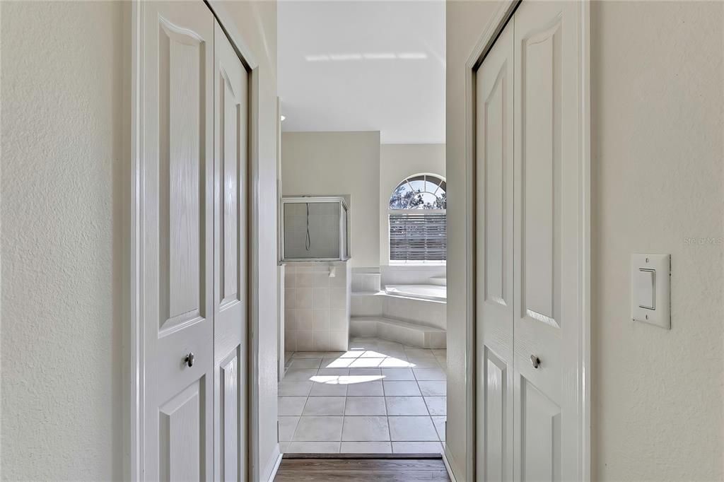 На продажу: $470,000 (4 спален, 3 ванн, 2473 Квадратных фут)