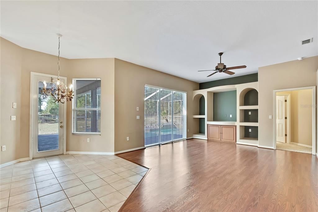 На продажу: $470,000 (4 спален, 3 ванн, 2473 Квадратных фут)