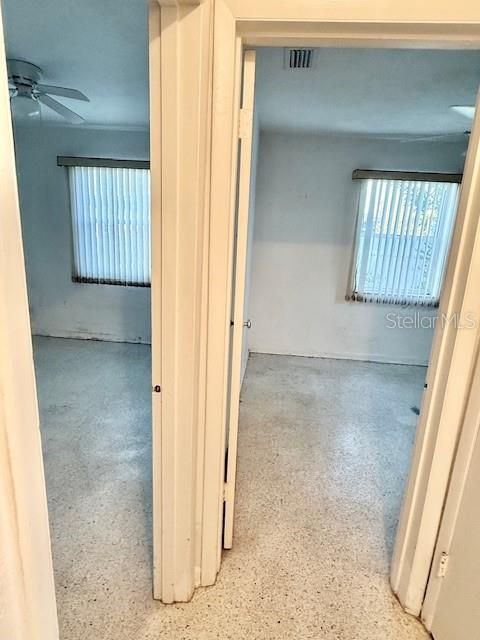 For Sale: $159,900 (3 beds, 1 baths, 1065 Square Feet)