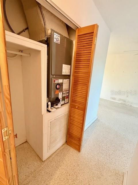 For Sale: $159,900 (3 beds, 1 baths, 1065 Square Feet)