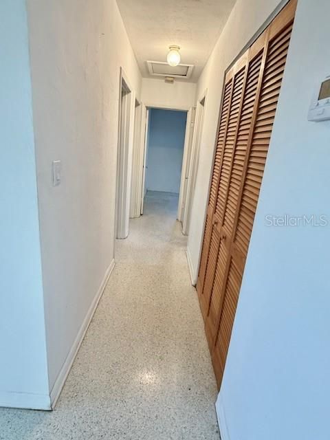 For Sale: $159,900 (3 beds, 1 baths, 1065 Square Feet)