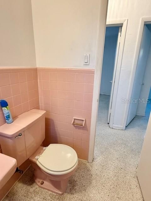 For Sale: $159,900 (3 beds, 1 baths, 1065 Square Feet)