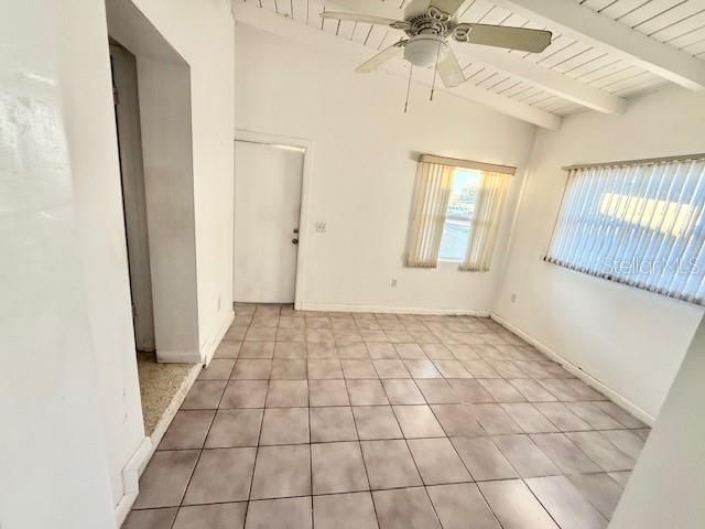 For Sale: $159,900 (3 beds, 1 baths, 1065 Square Feet)