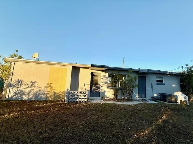 For Sale: $159,900 (3 beds, 1 baths, 1065 Square Feet)