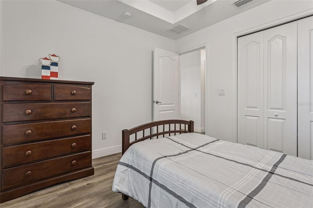 待售: $375,000 (3 贝兹, 2 浴室, 1122 平方英尺)