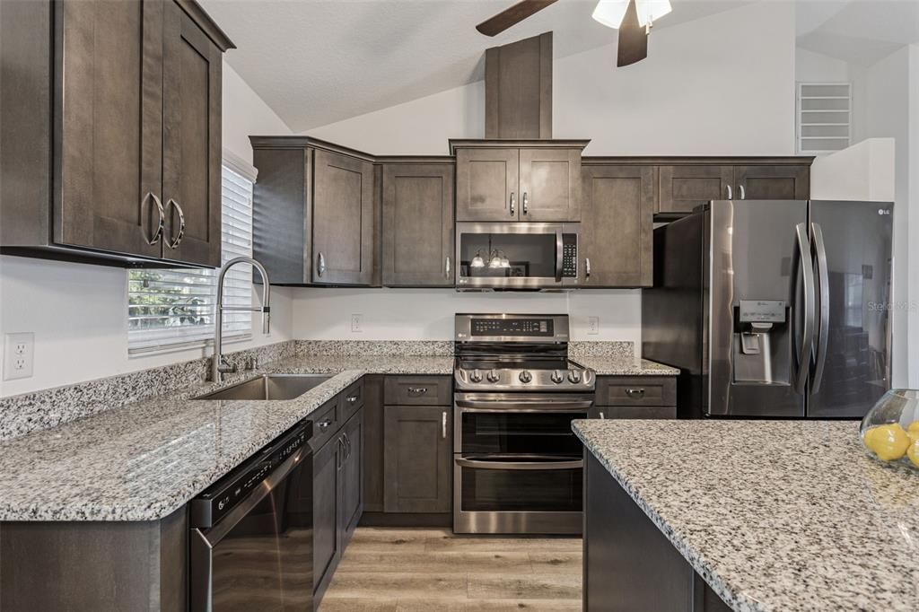 待售: $375,000 (3 贝兹, 2 浴室, 1122 平方英尺)