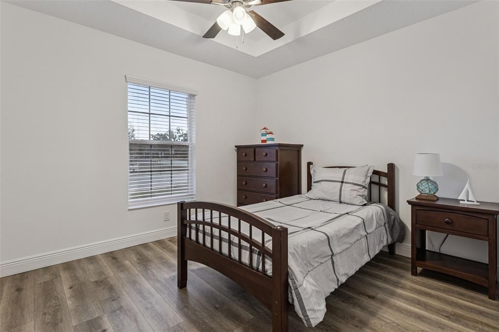 待售: $375,000 (3 贝兹, 2 浴室, 1122 平方英尺)