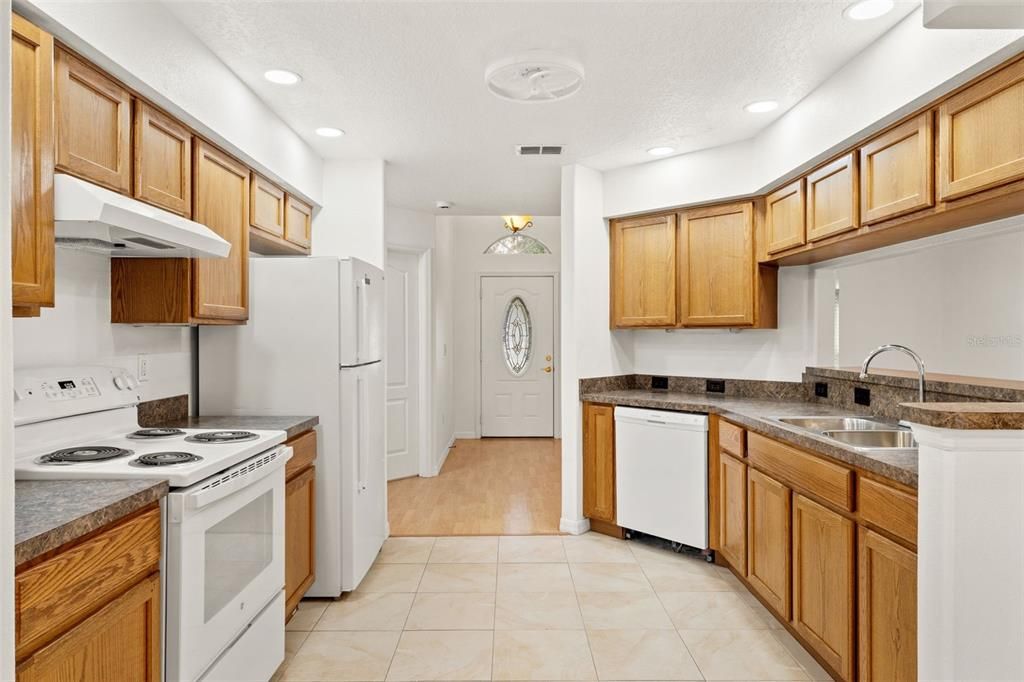 For Sale: $319,900 (3 beds, 2 baths, 1482 Square Feet)