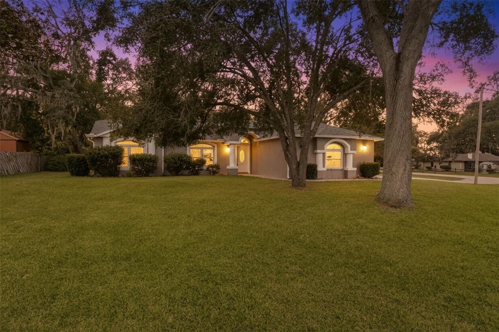 For Sale: $319,900 (3 beds, 2 baths, 1482 Square Feet)