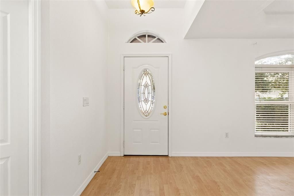 For Sale: $319,900 (3 beds, 2 baths, 1482 Square Feet)