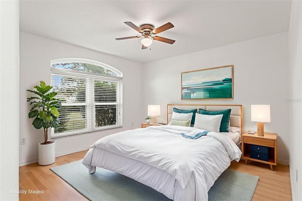 For Sale: $319,900 (3 beds, 2 baths, 1482 Square Feet)