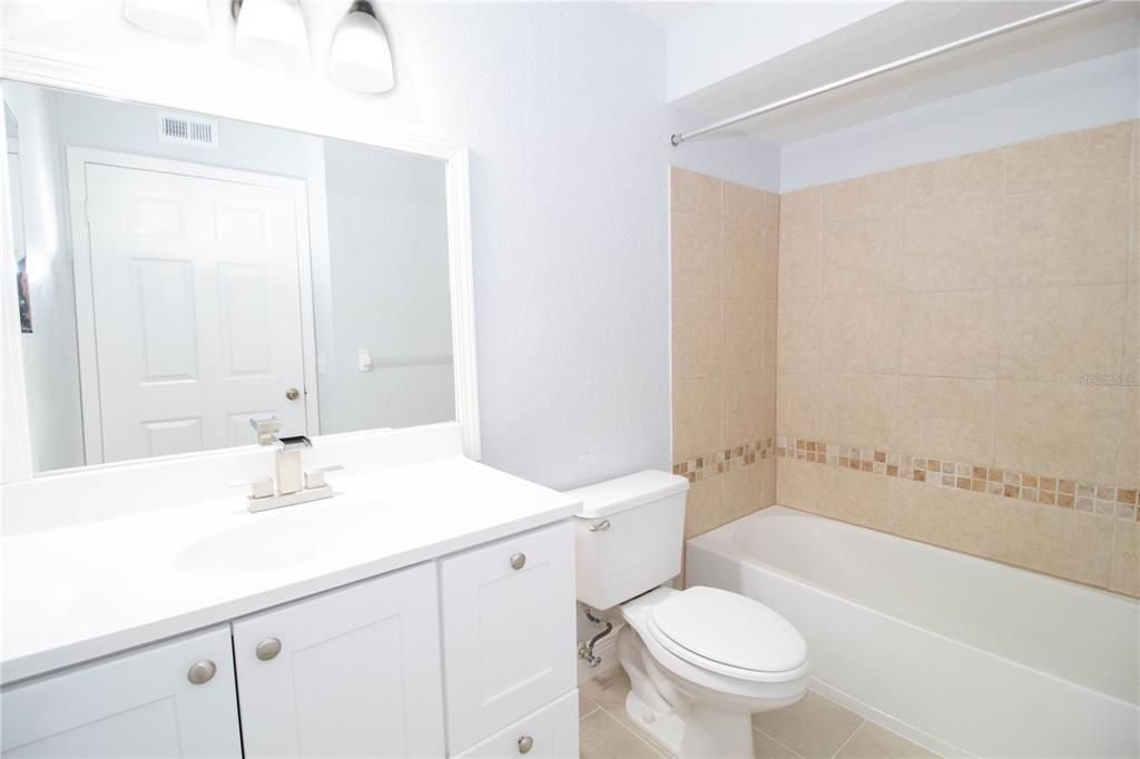 出租: $1,750 (2 贝兹, 2 浴室, 1160 平方英尺)