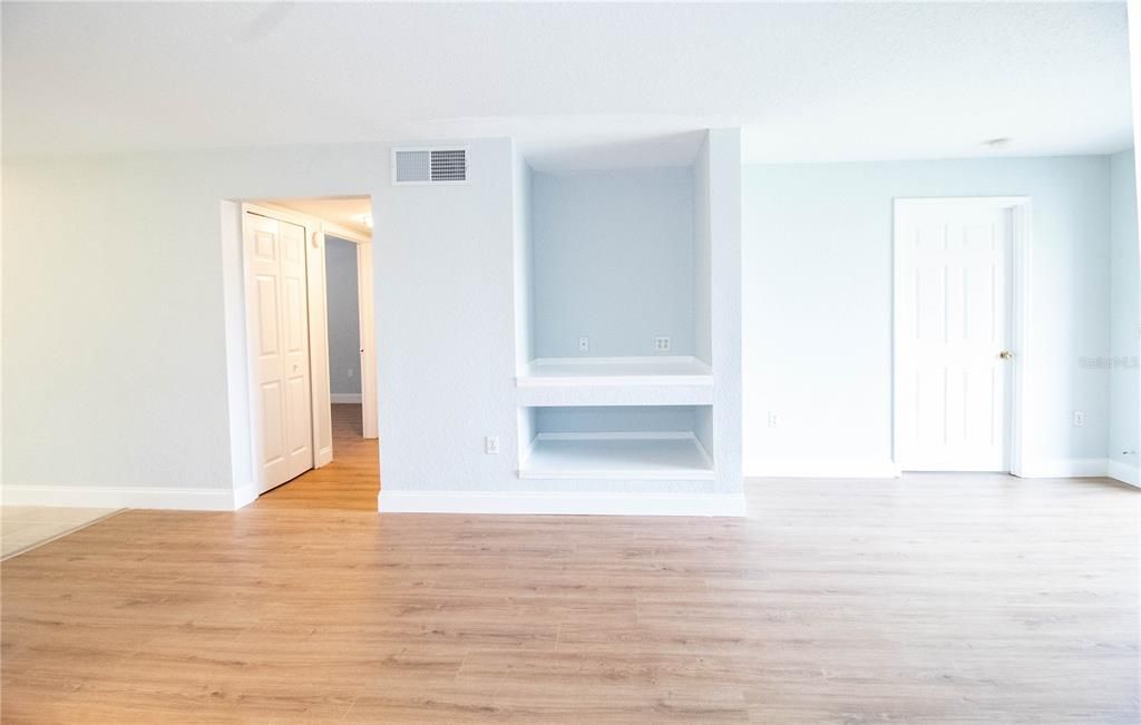 出租: $1,750 (2 贝兹, 2 浴室, 1160 平方英尺)