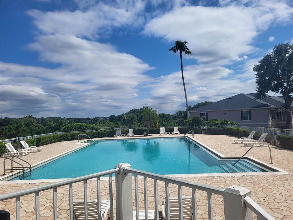 待售: $189,000 (2 贝兹, 2 浴室, 1152 平方英尺)