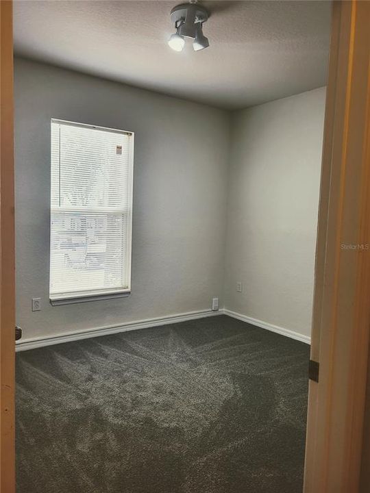 待售: $189,000 (2 贝兹, 2 浴室, 1152 平方英尺)