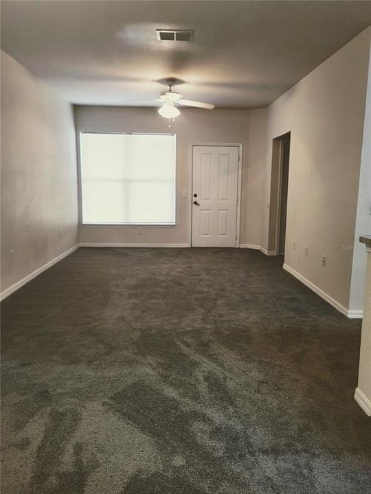 待售: $189,000 (2 贝兹, 2 浴室, 1152 平方英尺)