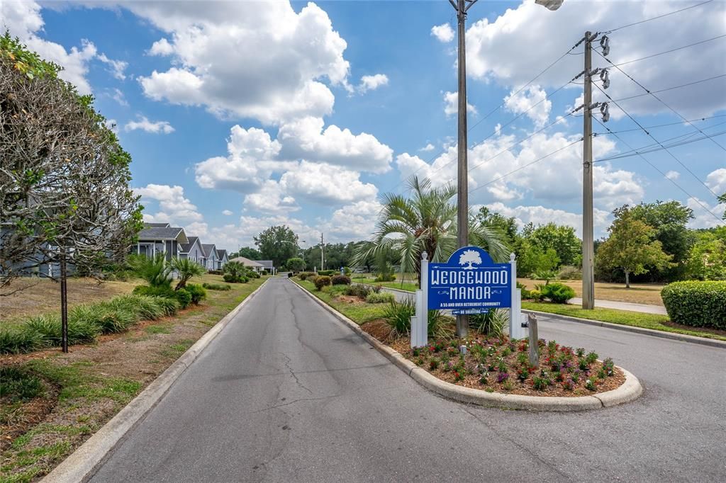 На продажу: $319,000 (2 спален, 2 ванн, 1434 Квадратных фут)