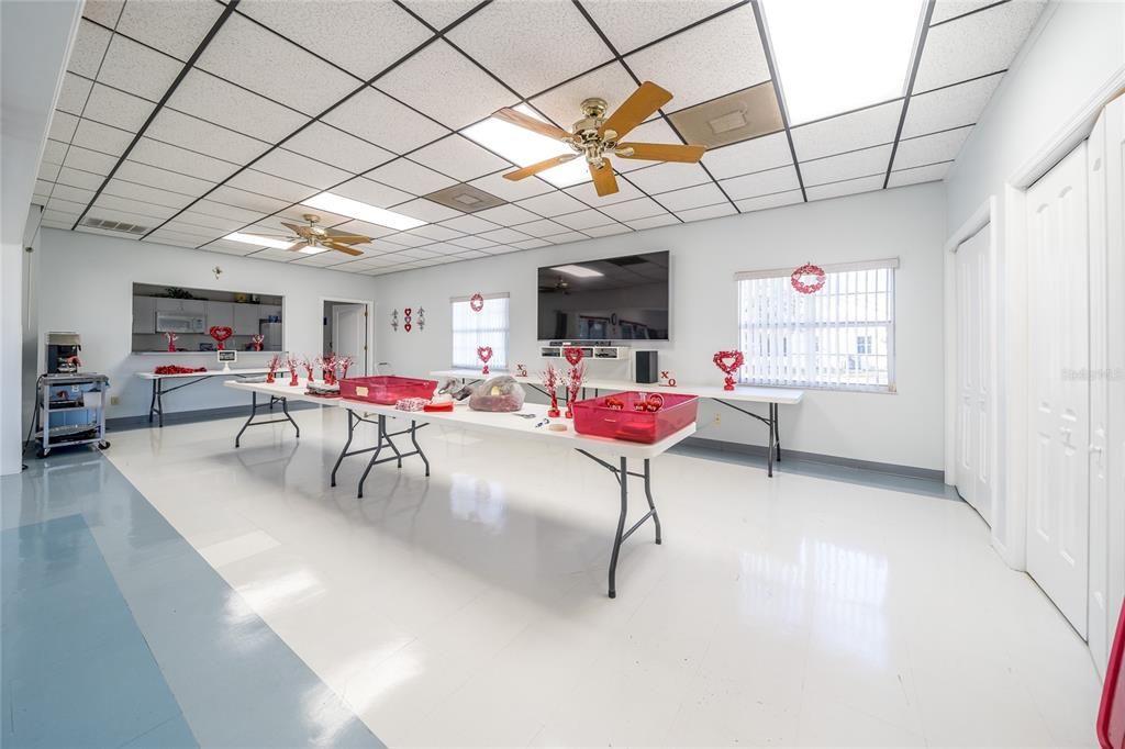 На продажу: $319,000 (2 спален, 2 ванн, 1434 Квадратных фут)