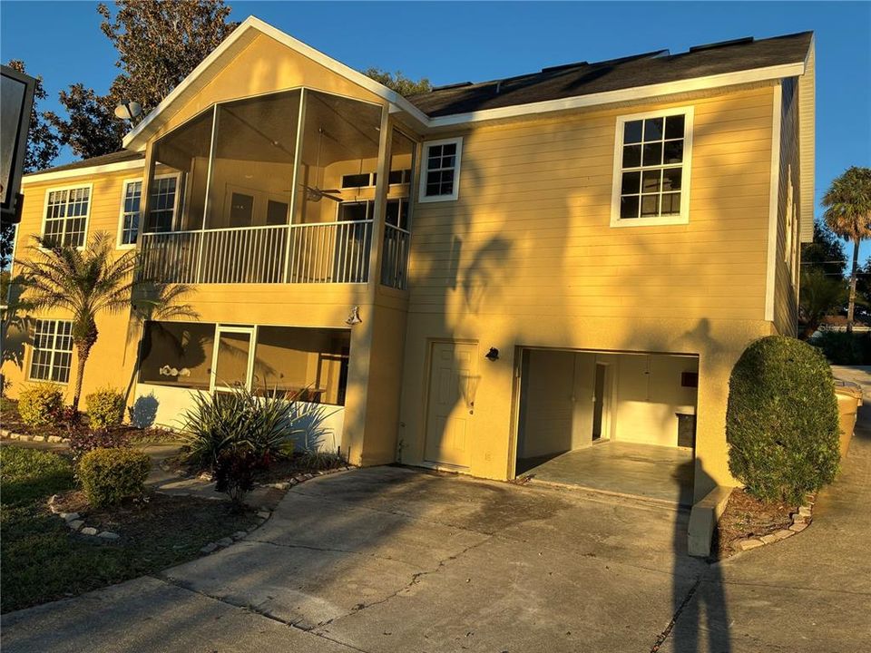 出租: $4,875 (5 贝兹, 4 浴室, 3067 平方英尺)