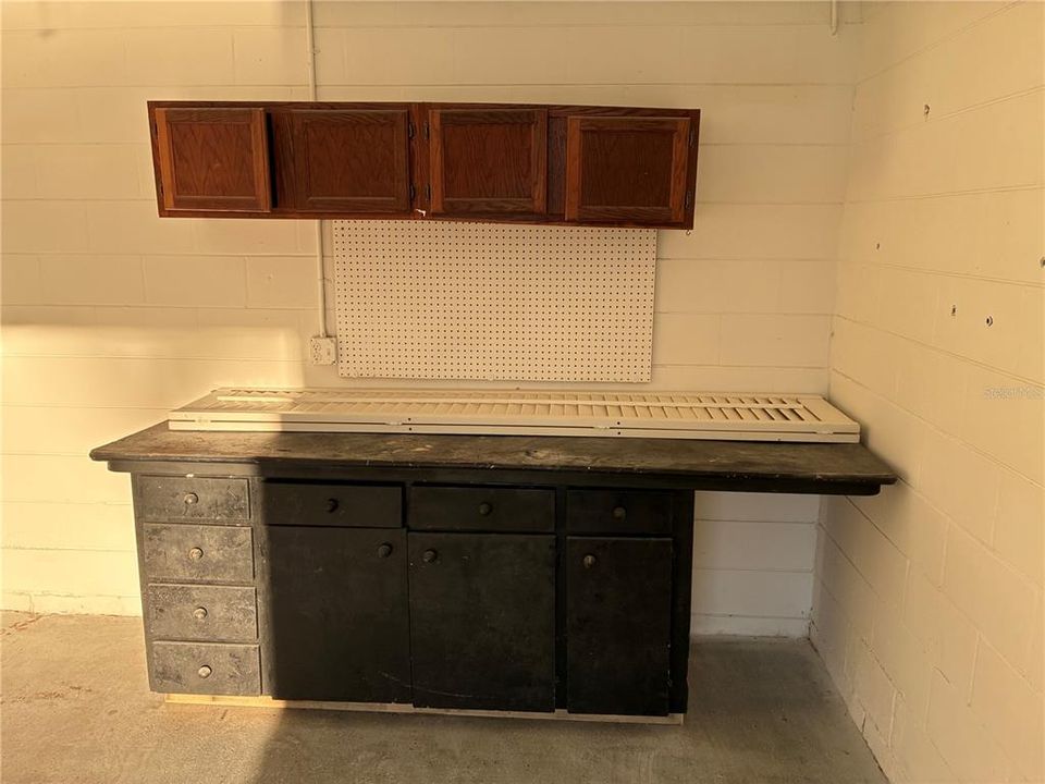 出租: $4,875 (5 贝兹, 4 浴室, 3067 平方英尺)