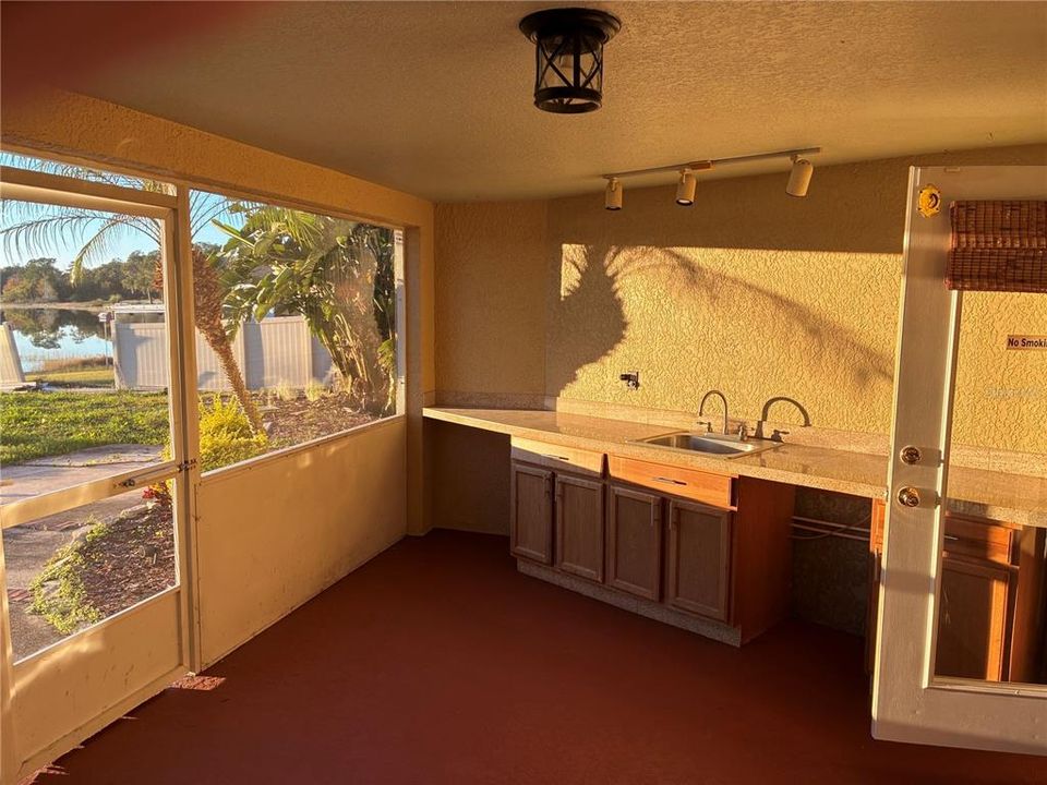 出租: $4,875 (5 贝兹, 4 浴室, 3067 平方英尺)