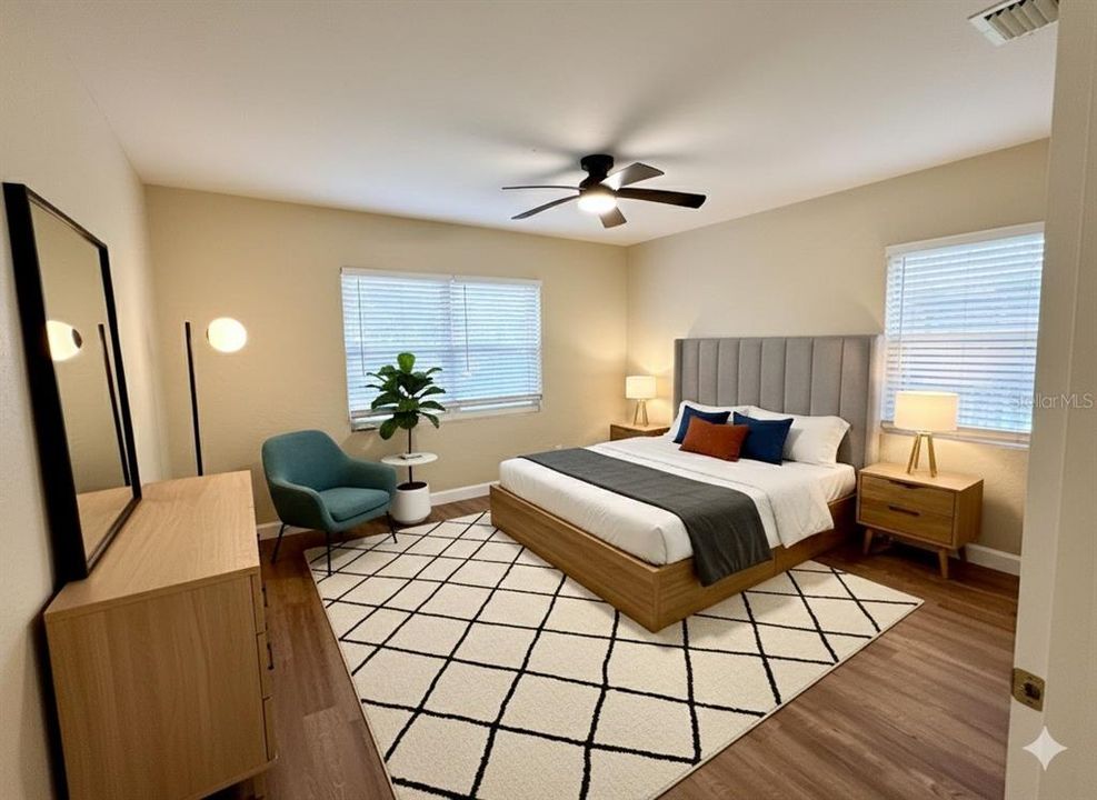 待售: $299,900 (4 贝兹, 1 浴室, 1217 平方英尺)