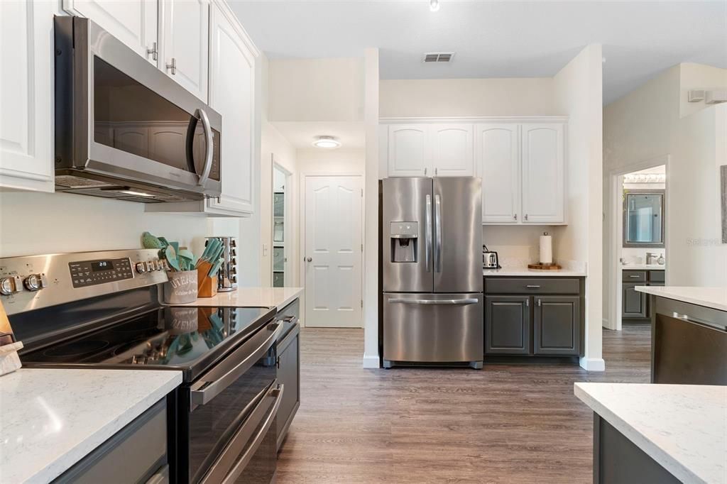 For Sale: $492,000 (3 beds, 2 baths, 2103 Square Feet)