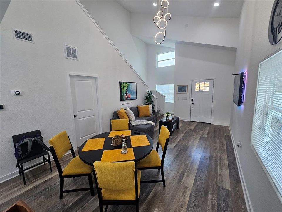 В аренду: $2,700 (3 спален, 2 ванн, 1280 Квадратных фут)