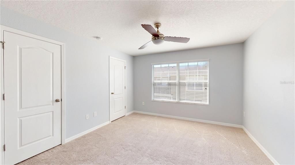 待售: $257,000 (3 贝兹, 2 浴室, 1559 平方英尺)