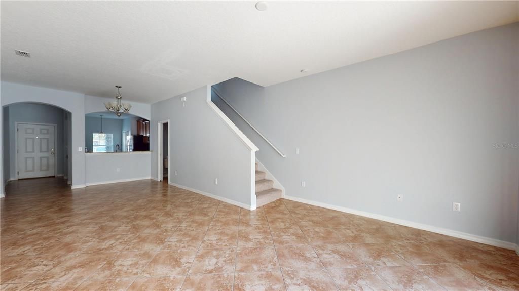 待售: $257,000 (3 贝兹, 2 浴室, 1559 平方英尺)