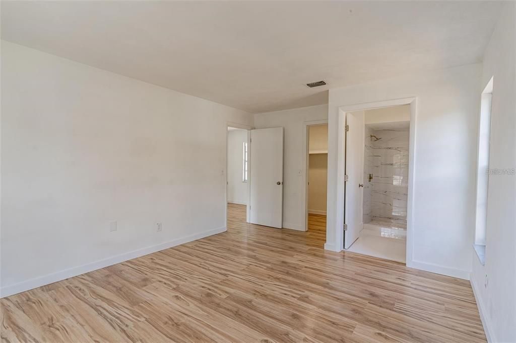 For Sale: $485,000 (4 beds, 2 baths, 1993 Square Feet)