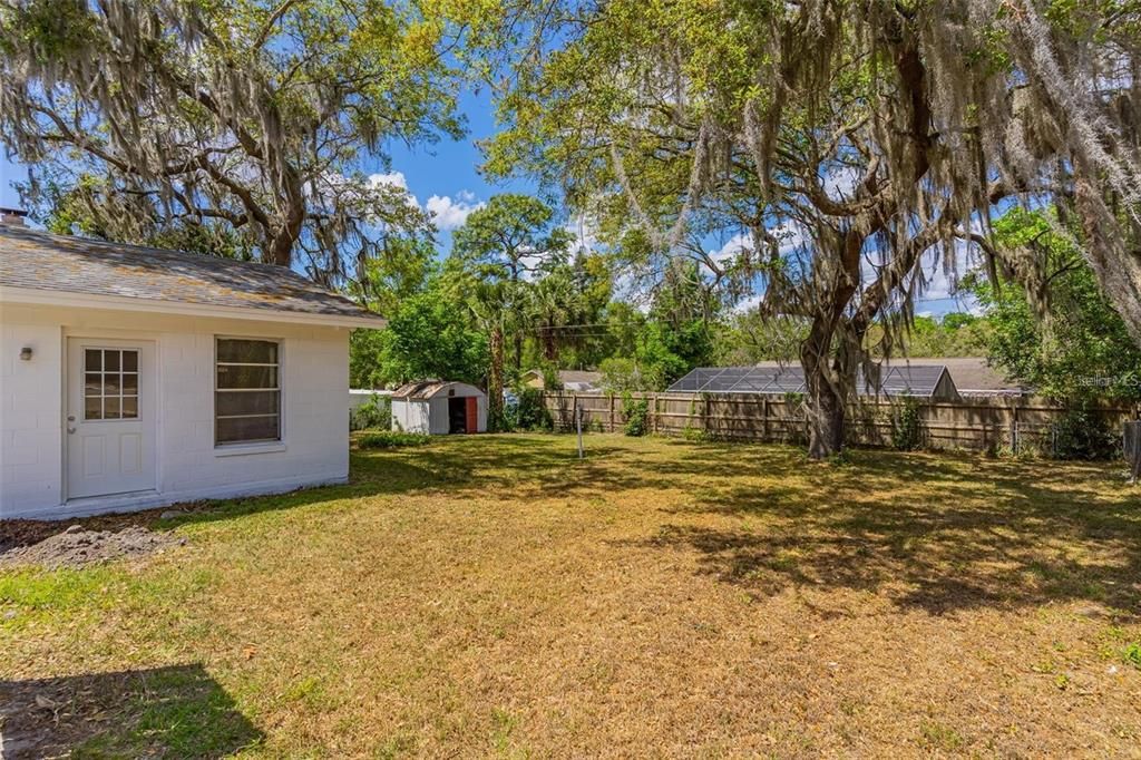 For Sale: $485,000 (4 beds, 2 baths, 1993 Square Feet)