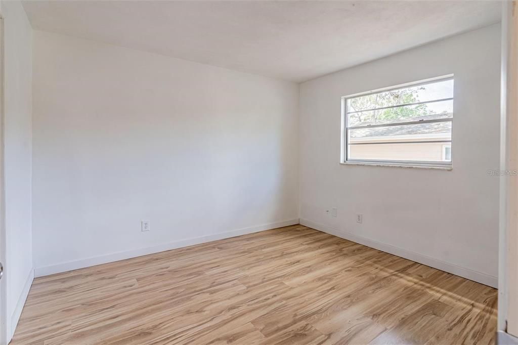 For Sale: $485,000 (4 beds, 2 baths, 1993 Square Feet)