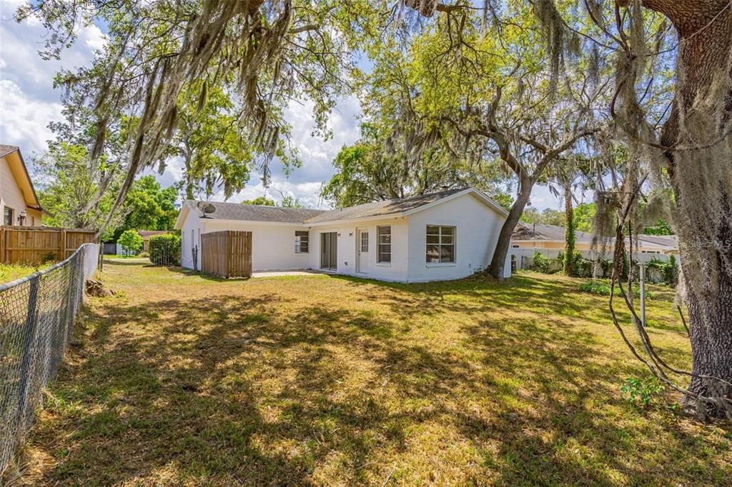 For Sale: $485,000 (4 beds, 2 baths, 1993 Square Feet)