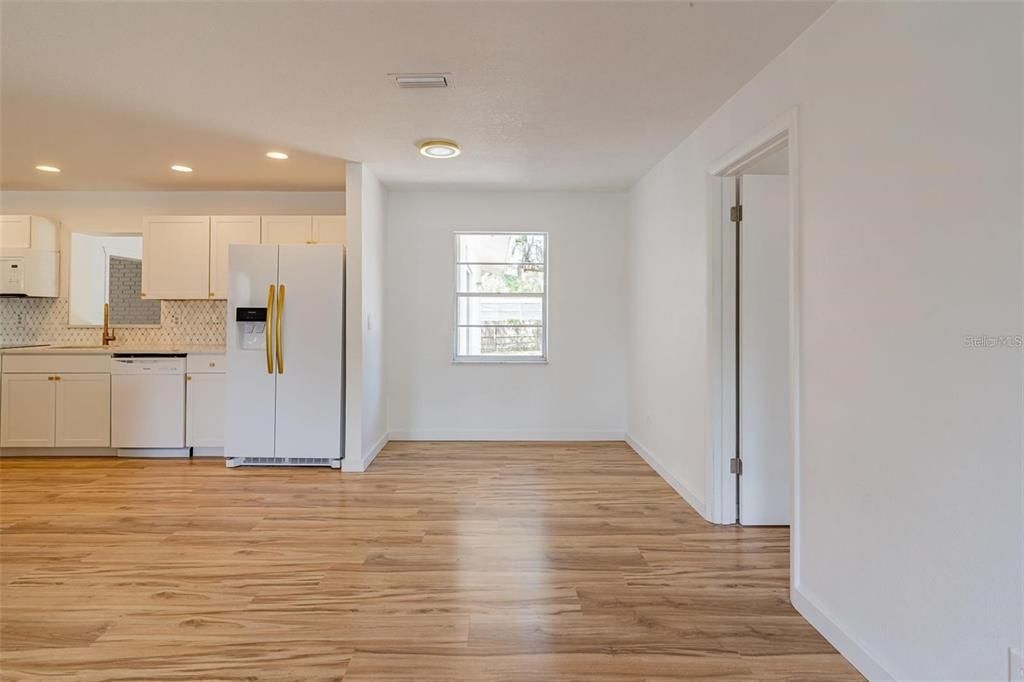 For Sale: $485,000 (4 beds, 2 baths, 1993 Square Feet)