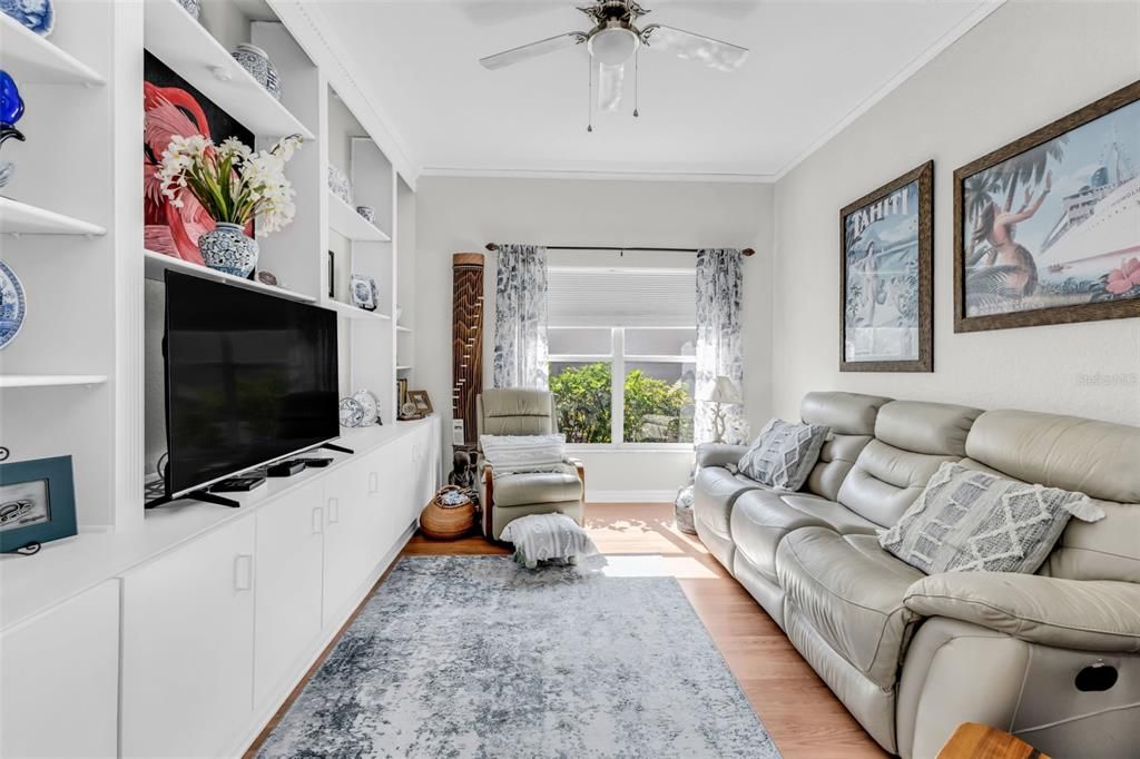 For Sale: $379,000 (2 beds, 2 baths, 1772 Square Feet)