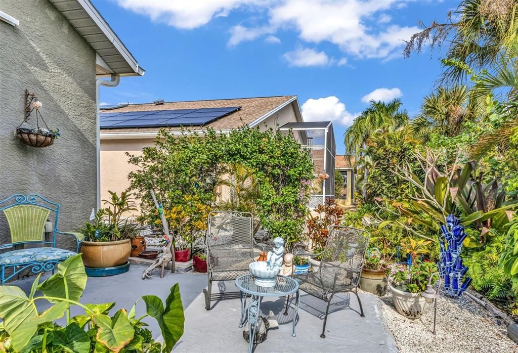 For Sale: $379,000 (2 beds, 2 baths, 1772 Square Feet)