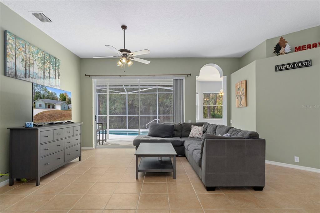 待售: $364,900 (3 贝兹, 2 浴室, 1836 平方英尺)