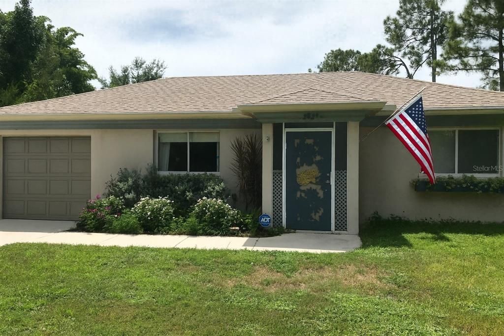 待售: $255,900 (2 贝兹, 2 浴室, 1120 平方英尺)