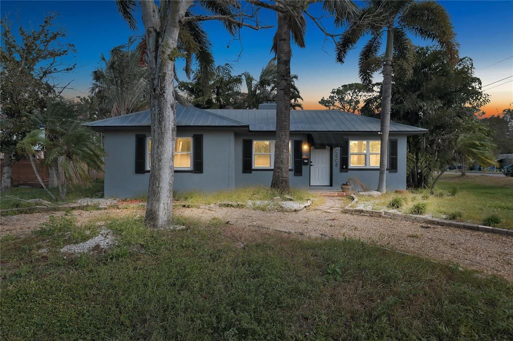 For Sale: $450,000 (3 beds, 2 baths, 1680 Square Feet)