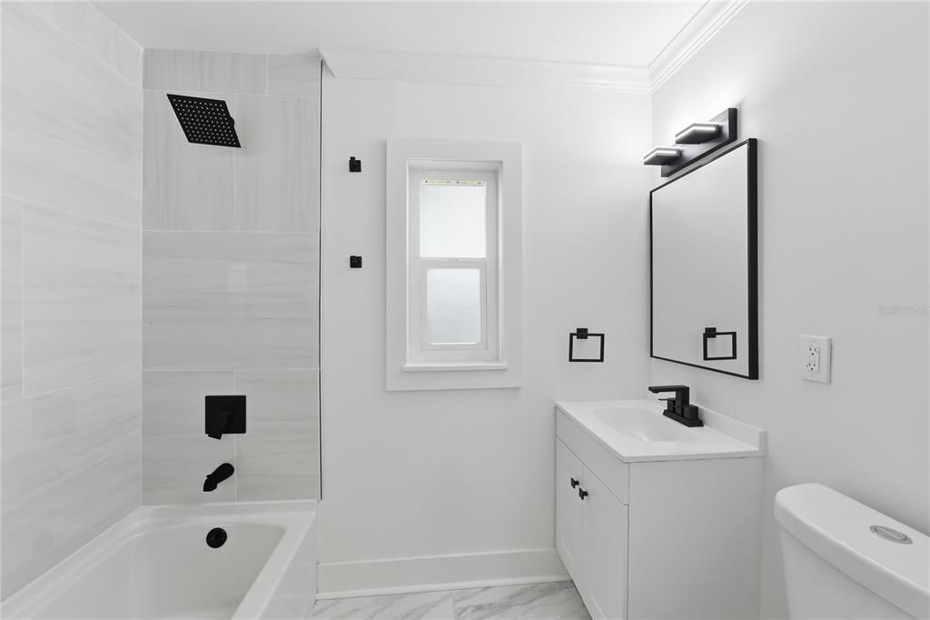 For Sale: $450,000 (3 beds, 2 baths, 1680 Square Feet)