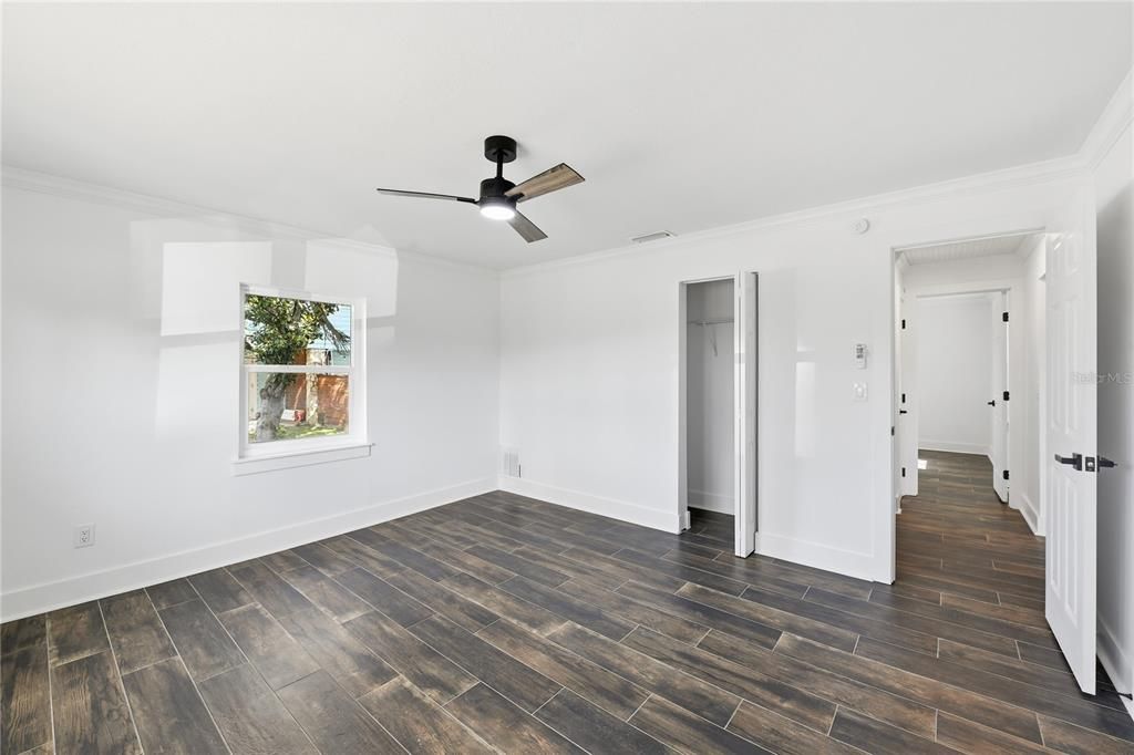 For Sale: $450,000 (3 beds, 2 baths, 1680 Square Feet)